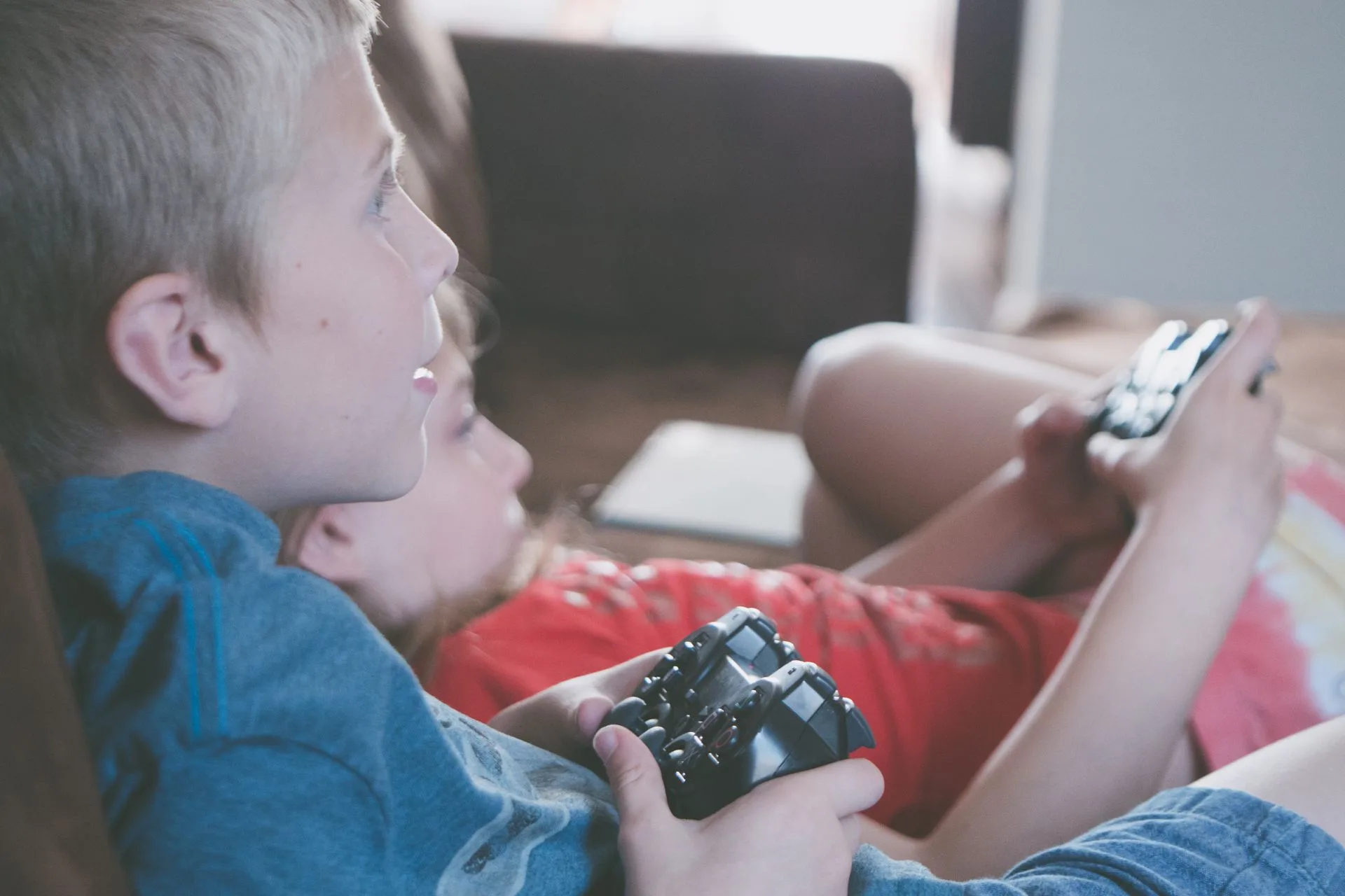 Best Sandbox Creation Games for Families in 2026