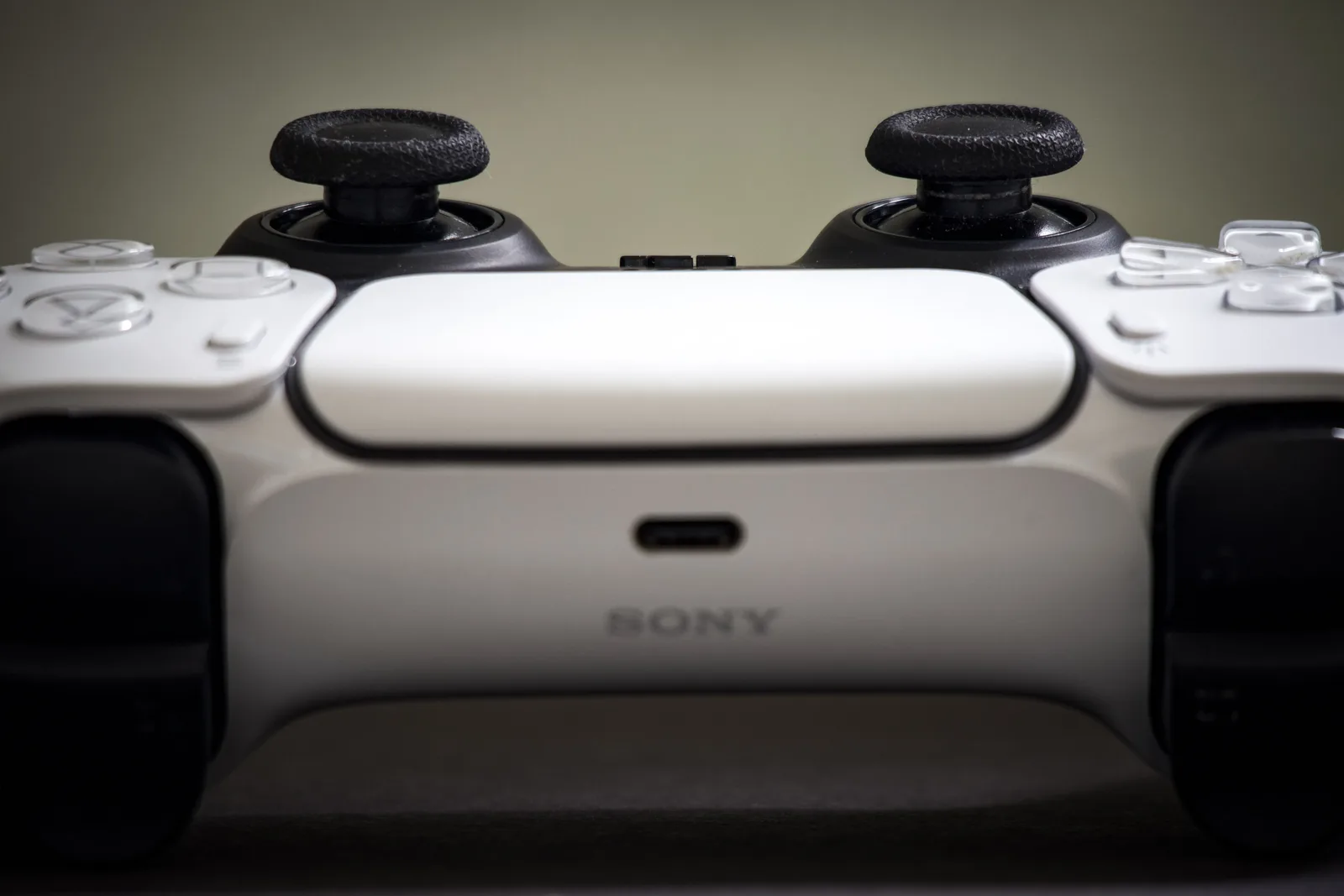Best Controller Settings for Platformers on PS5
